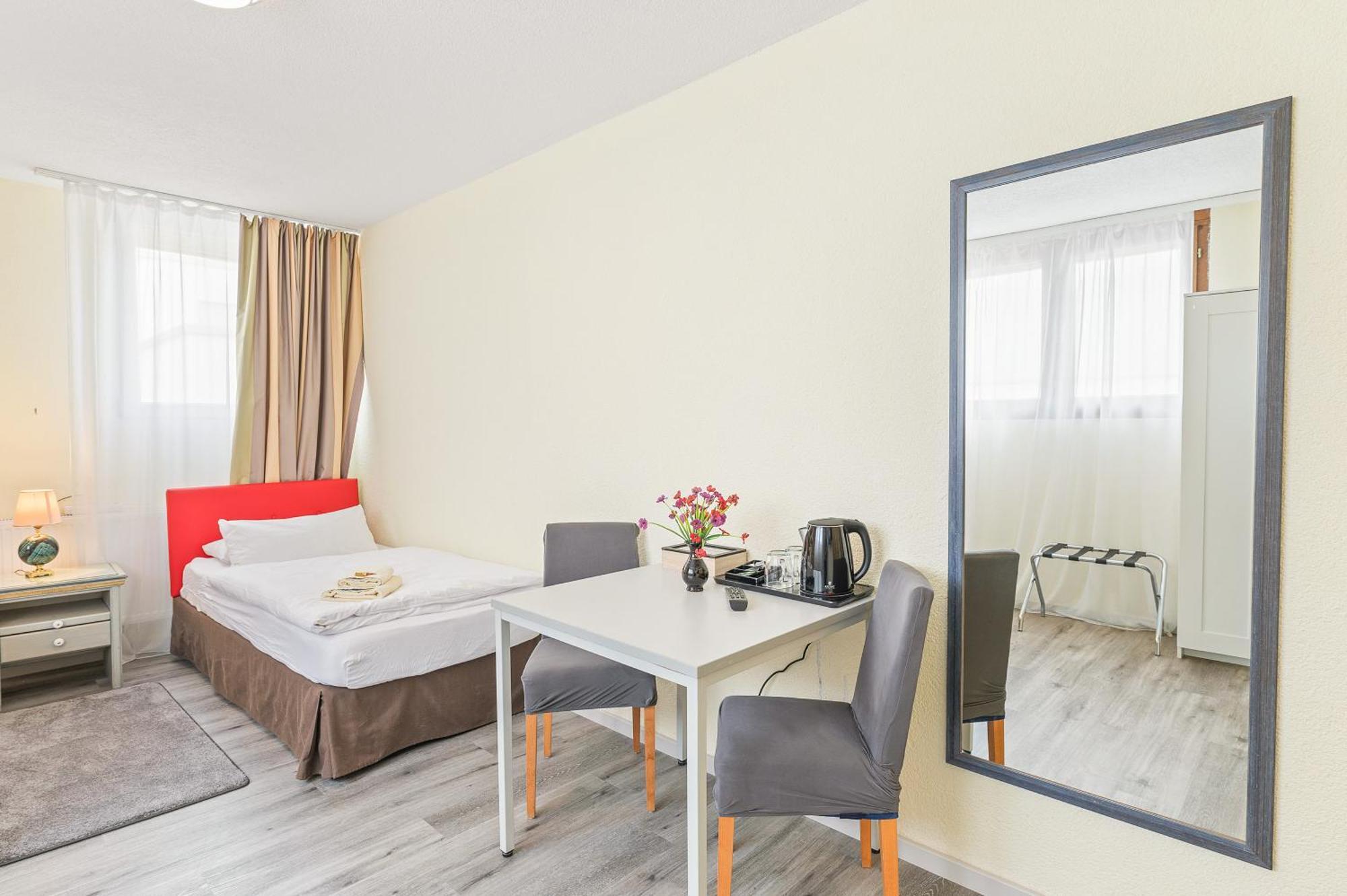 Businesshotel Lemon Suites Self Check-In Messe Airport Mit Kueche - Monteure Willkommen Neuhausen auf den Fildern Zimmer foto