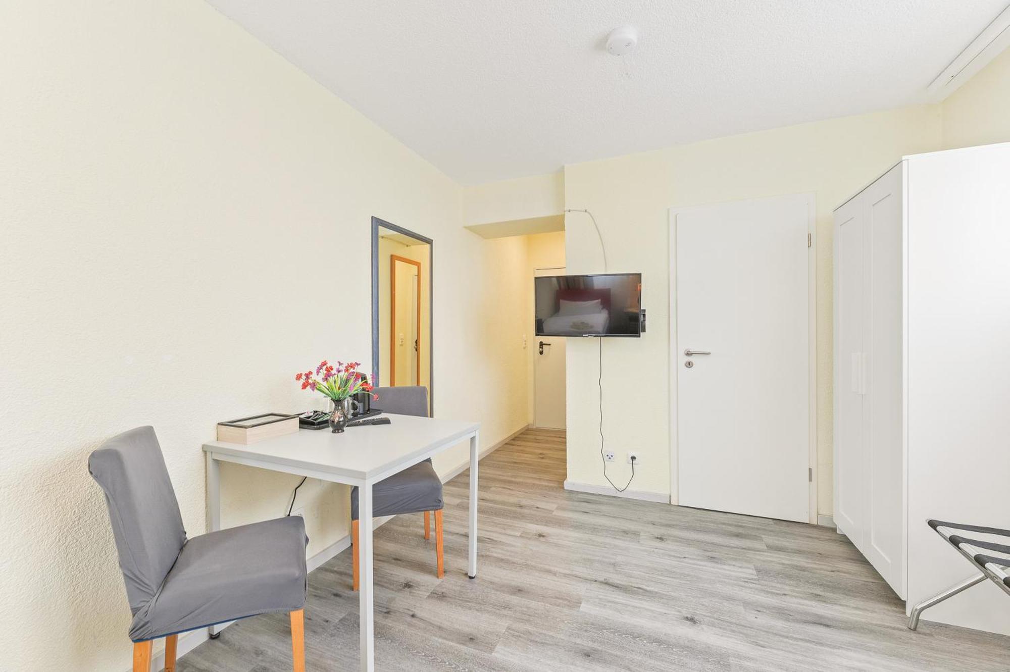 Businesshotel Lemon Suites Self Check-In Messe Airport Mit Kueche - Monteure Willkommen Neuhausen auf den Fildern Zimmer foto